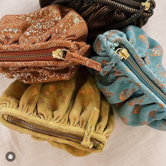 Brown and copper suede puff pouch cosmetic bag by Llani - Picture 4 of 10